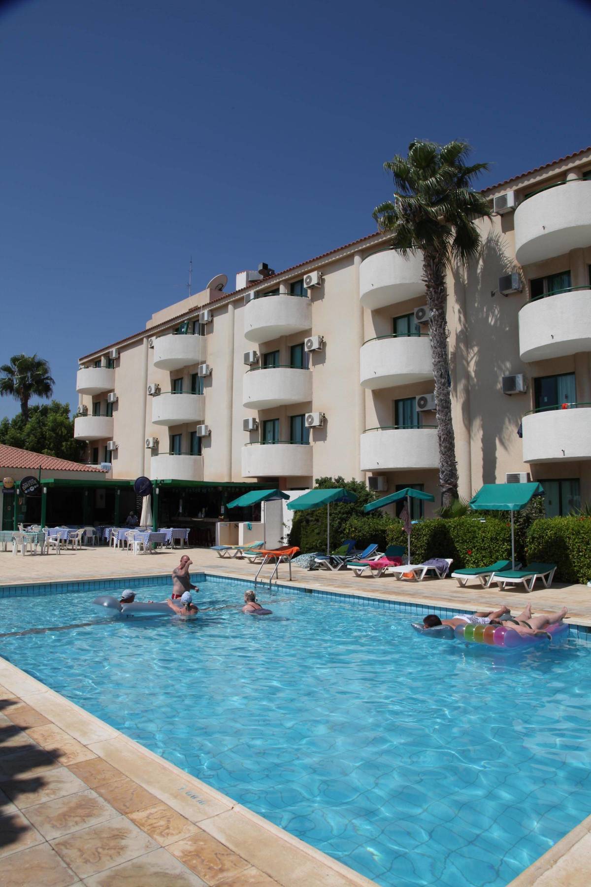 Mandalena Hotel Apartments Protaras Exterior foto